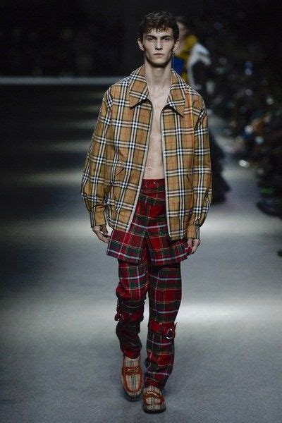 vogue.com burberry fall 2018